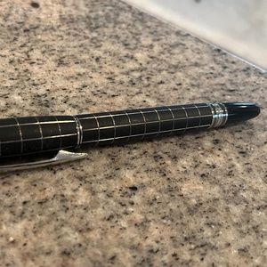 Montblanc Starwalker Grid Rubber Platinum Rollerball Pen Used